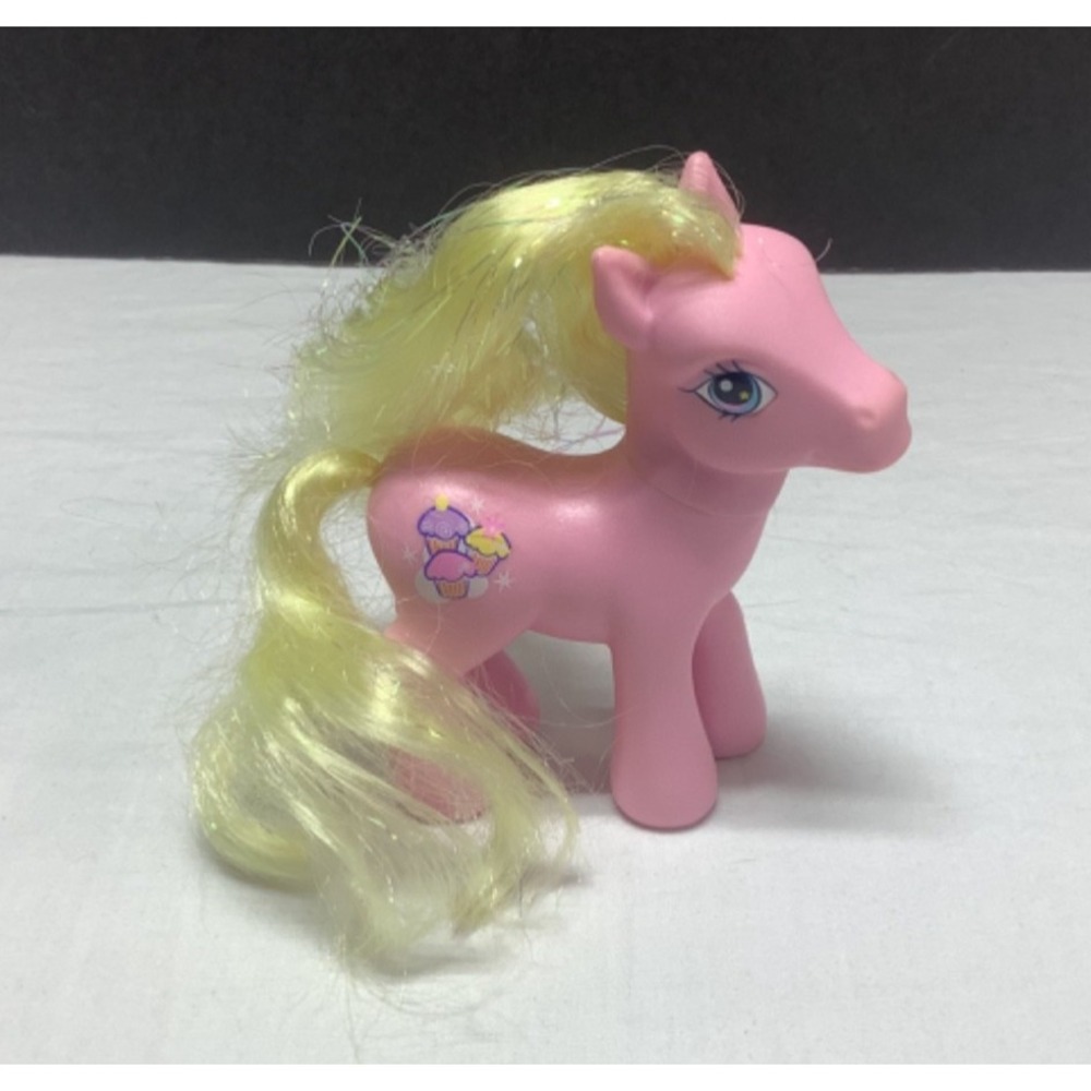My Little Pony CUPCAKE  MLP 2005 Glitter Yellow Tinsel Hair Pink body